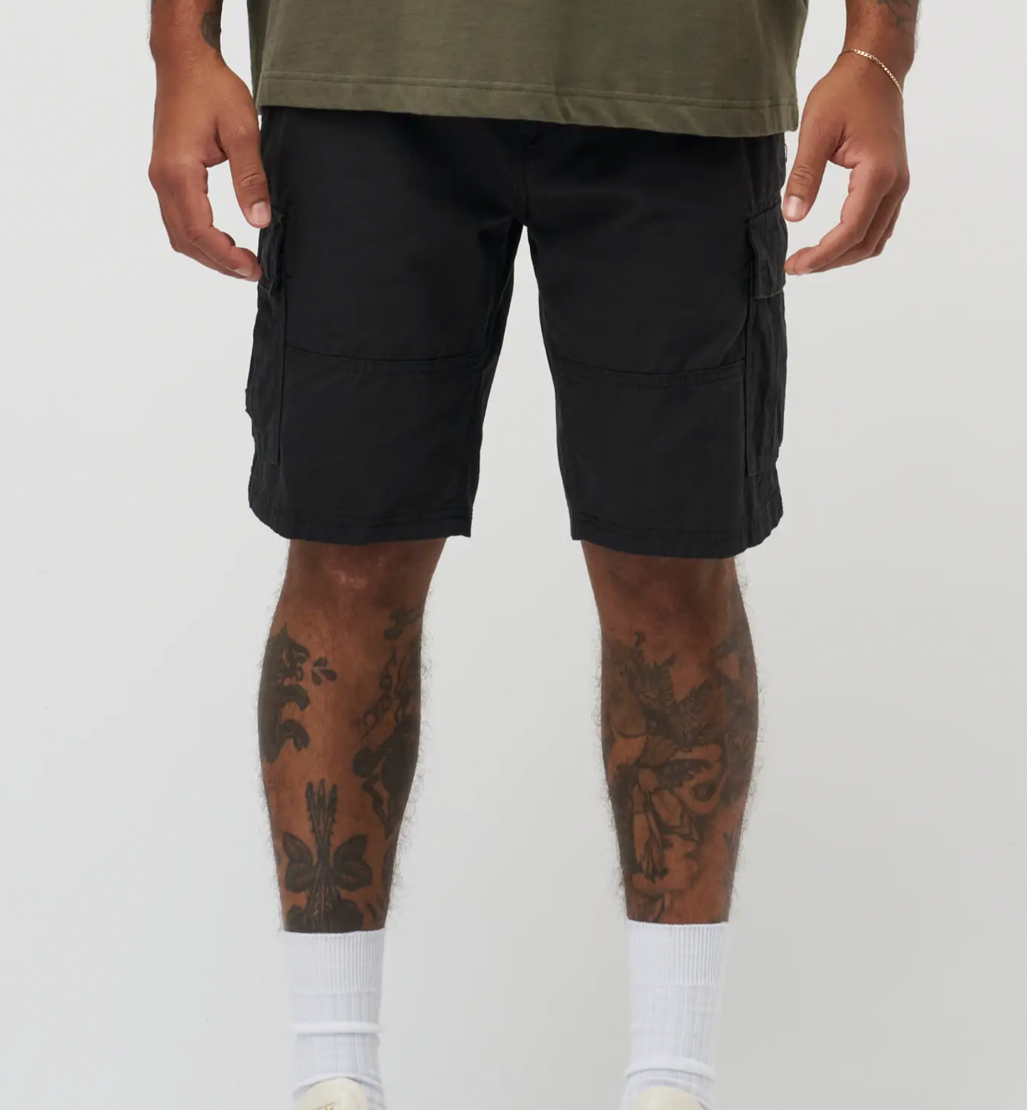 Regular Fit Cargo Shorts in Black